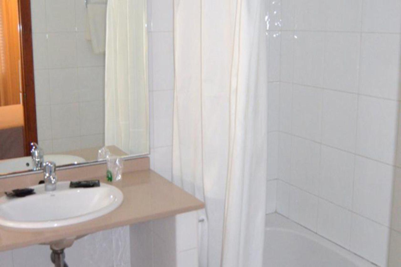 Gatell Hotel Vilanova i la Geltrú Esterno foto