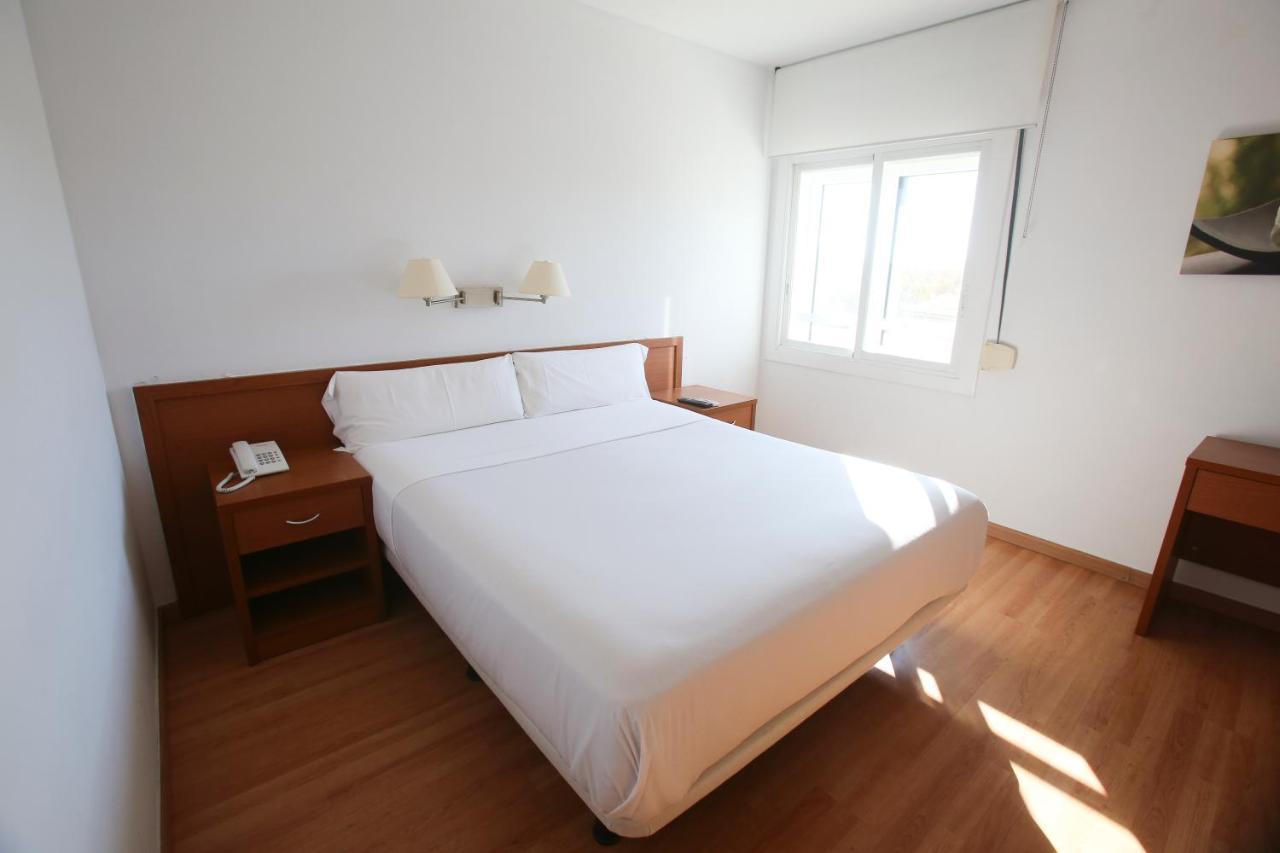 Gatell Hotel Vilanova i la Geltrú Esterno foto
