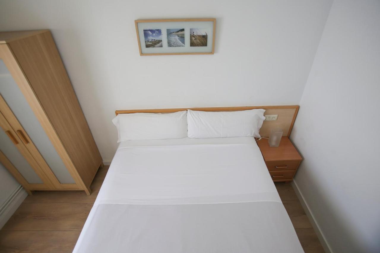 Gatell Hotel Vilanova i la Geltrú Esterno foto