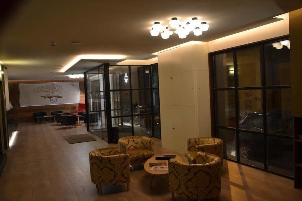 Gatell Hotel Vilanova i la Geltrú Esterno foto