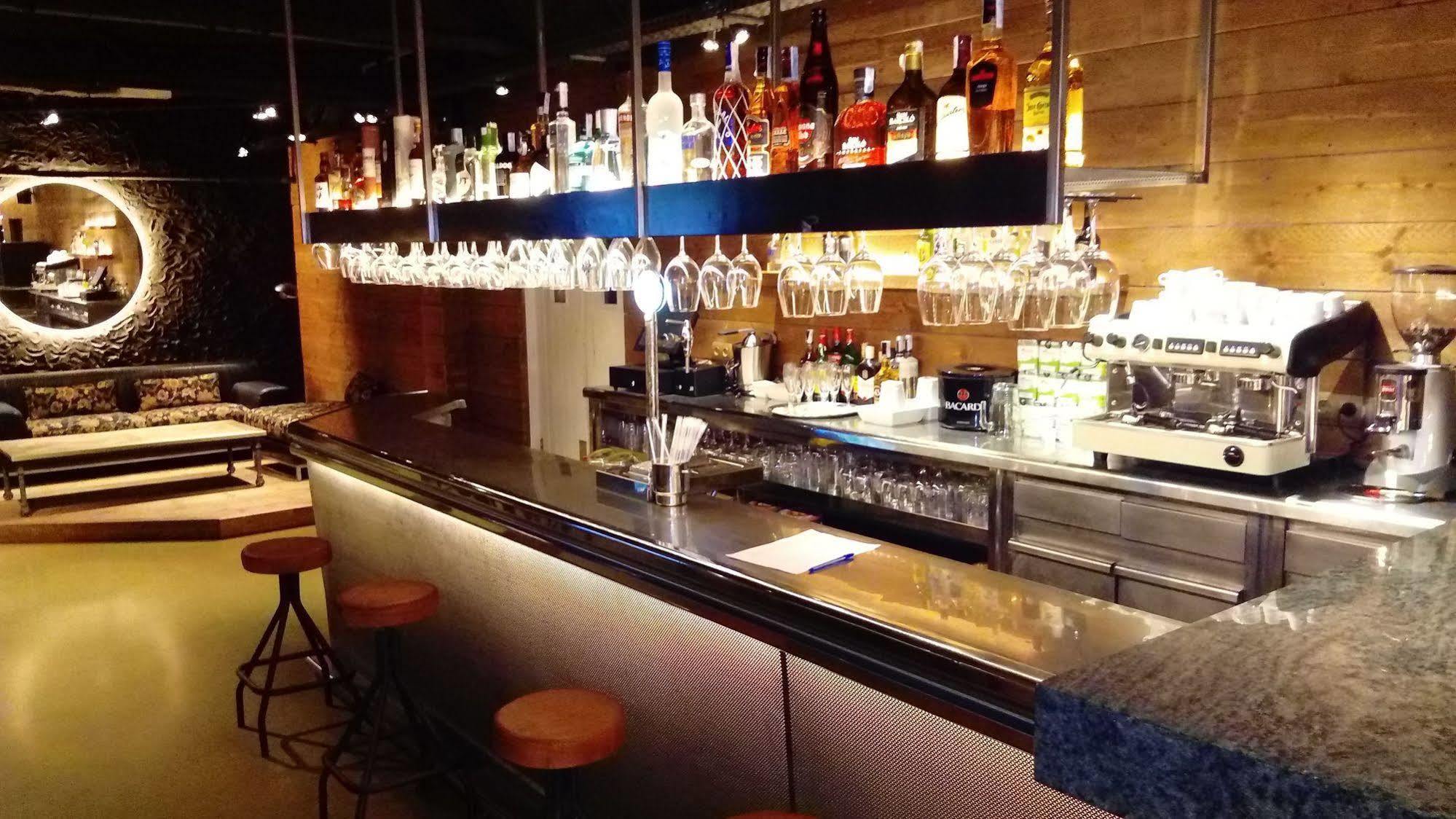 Gatell Hotel Vilanova i la Geltrú Esterno foto