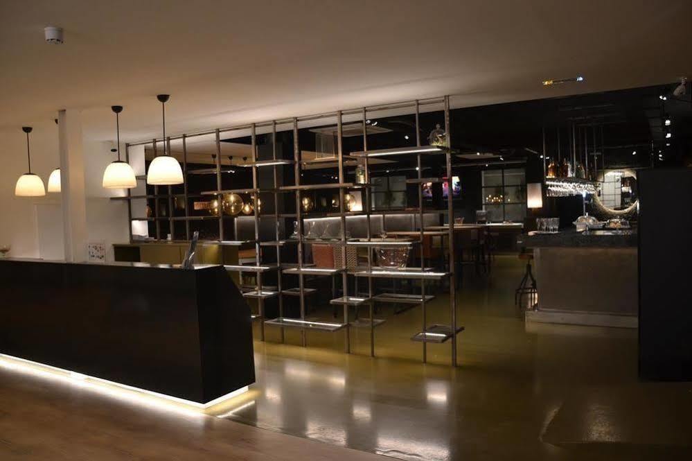 Gatell Hotel Vilanova i la Geltrú Esterno foto